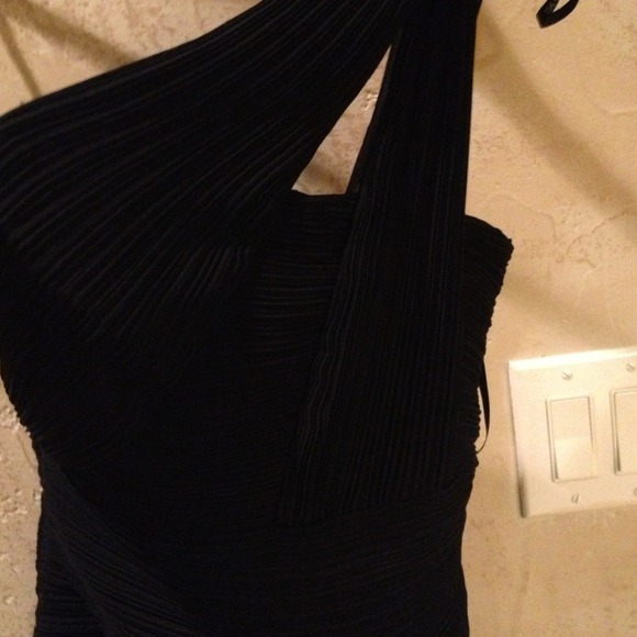 🌺Reduced🌺Tadashi Shoji black gown - Picture 2 of 4