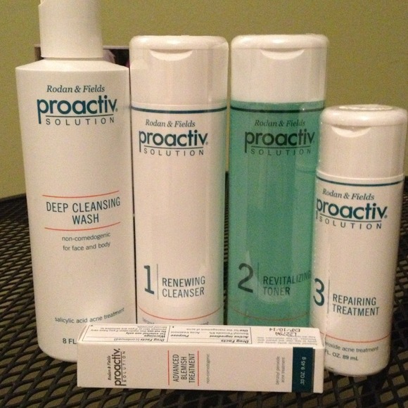 RESERVED for @mommabee Complete proactiv set