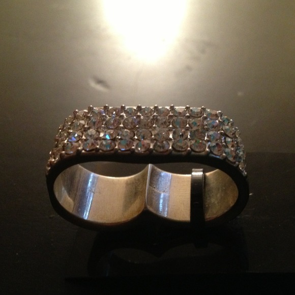 Ring - Picture 2 of 2
