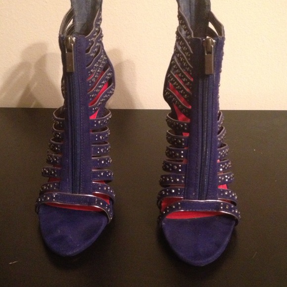 Never been used minx heels - Picture 2 of 3