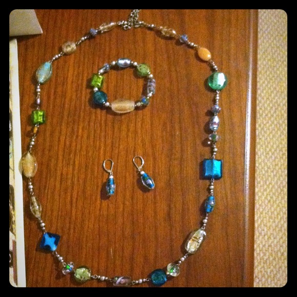 Glass Bead Necklace with Bracelet and Earrings