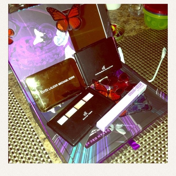 Make up bundle
