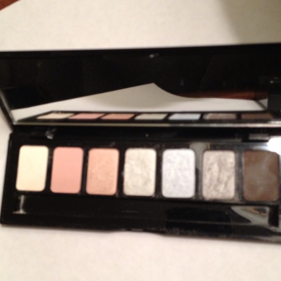 🎉SOLD🎉Eyeshadow pallet