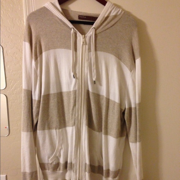 Perry Ellis Hoodie