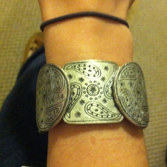 Silver Bracelet with Engraved Paisley Design