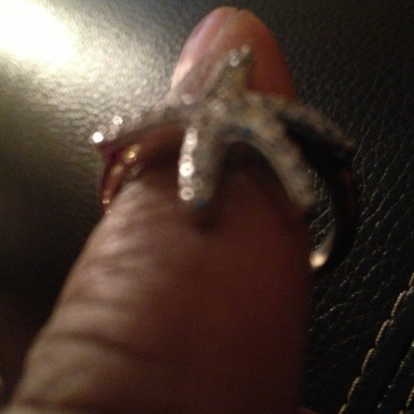 Ring - Picture 1 of 3