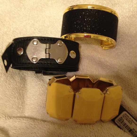 Jewelry - SOLD Bundle- ONLY black/gold and yellow available