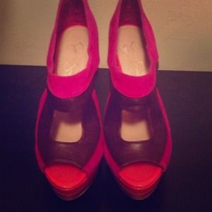 Jessica Simpson heels size 9
