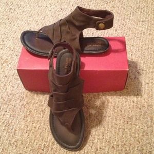 Mossimo Wendaline Brown Sandal