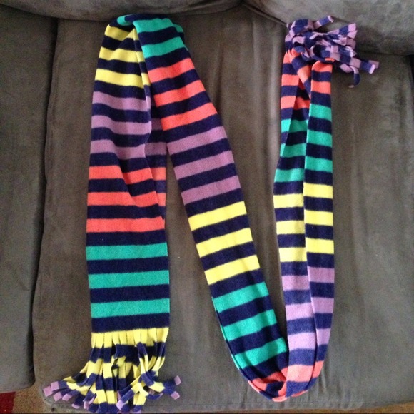 Scarf - Picture 2 of 2