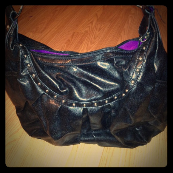 🚫SOLD🚫Daisy Fuentes handbag.