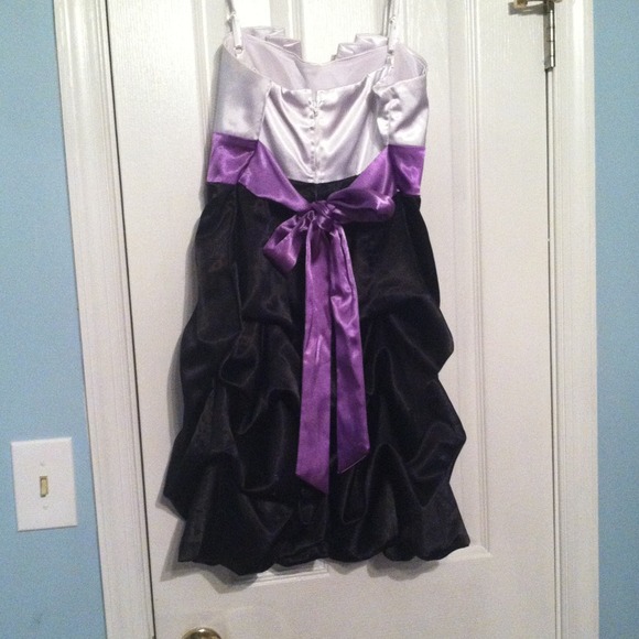 Cocktail dress - Picture 2 of 2