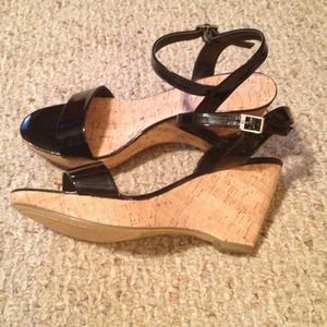 Bandolino Patent Black Cork Wedge
