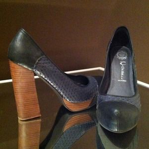 Midnight Snakeskin Platform Heel