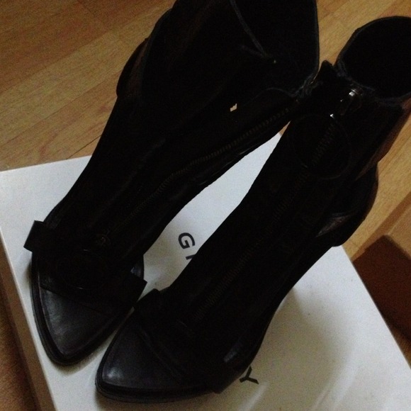 Black eel leather shoes - Picture 3 of 3