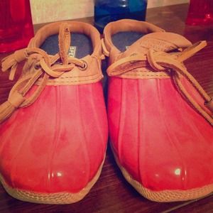 "REDUCED" Sperry Top-Sider (red)