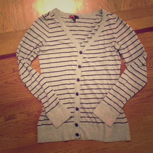 *Sold in BUNDLE* Grey and blue striped cardigan