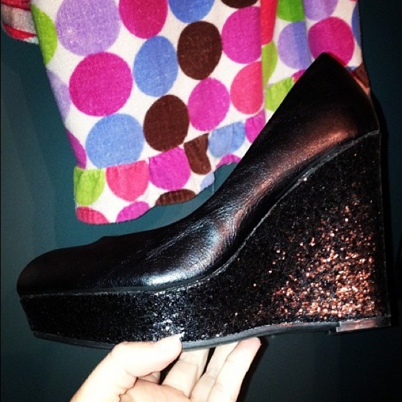 Madden Girl Wedges