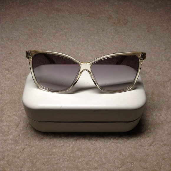 ✨Sold✨New! MARC JACOBS Gorgeous Sunglasses!
