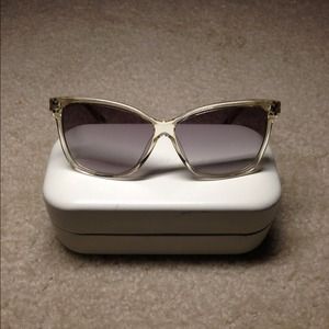 ✨Sold✨New! MARC JACOBS Gorgeous Sunglasses!