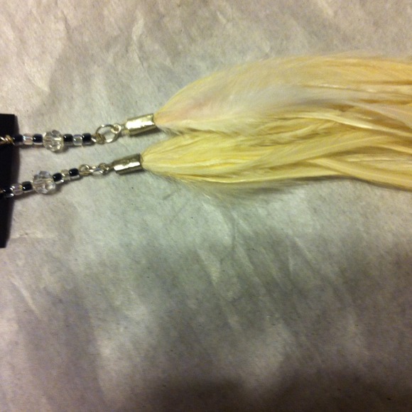 earrings - Picture 2 of 3