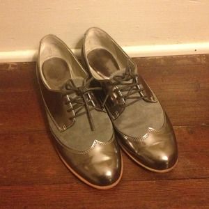 Shinny Hinge Oxford style shoes