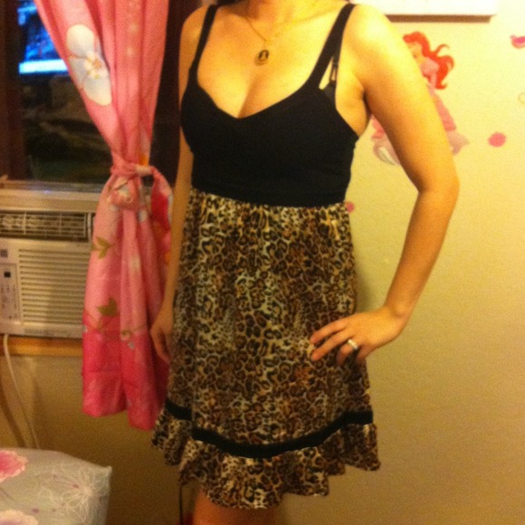 Dress bebe xs +shoes for 16$