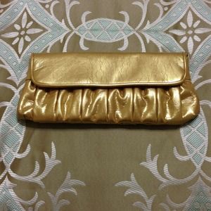Gold clutch with chain