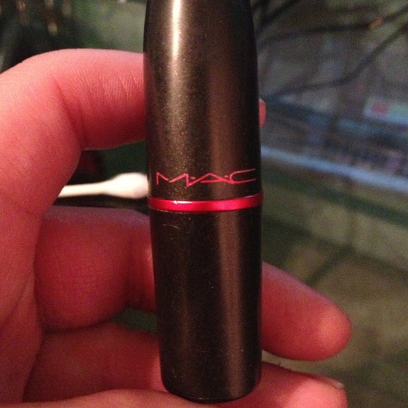 Viva glam nicki mac ligstick!