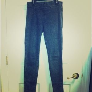 *Bundle -Song of iT black/gray jeggings and dress