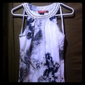 Paisley Grecian Tank NWOT