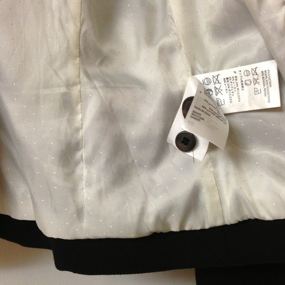 🚫 SOLD!! Blazer - Picture 3 of 4