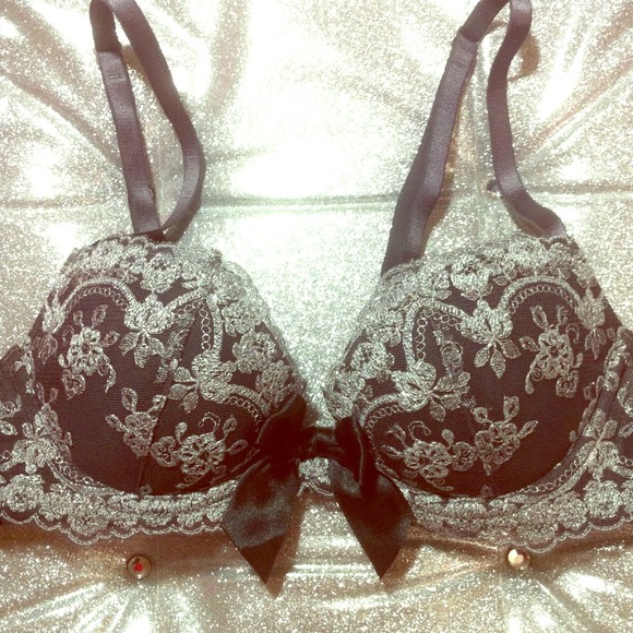 SOLD Aerie Reese Bra