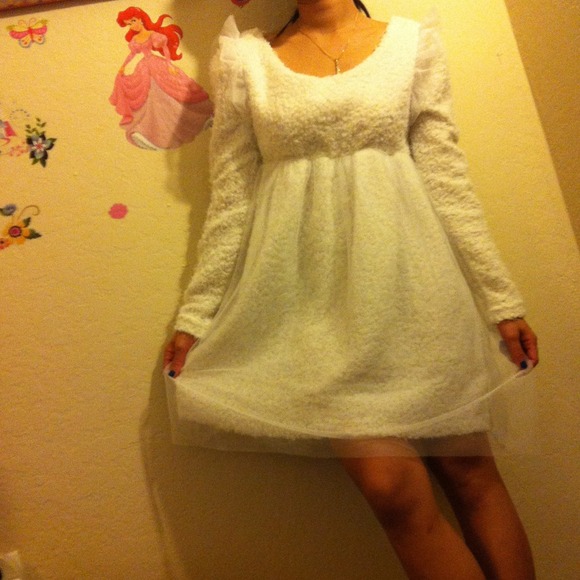 White dress with ruffle shoulder