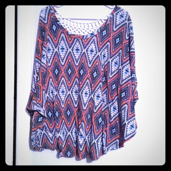 🔴SOLD🔴Plus Size Tribal dolman top