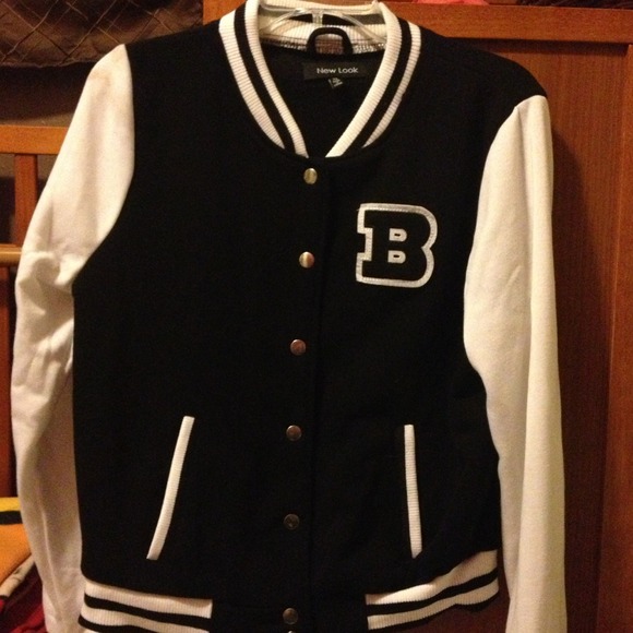 SOlD! Black & white Varsity jacket