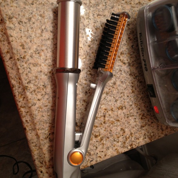 Instyler hair straightener