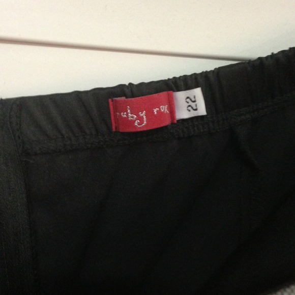 Little black dress - Picture 2 of 4