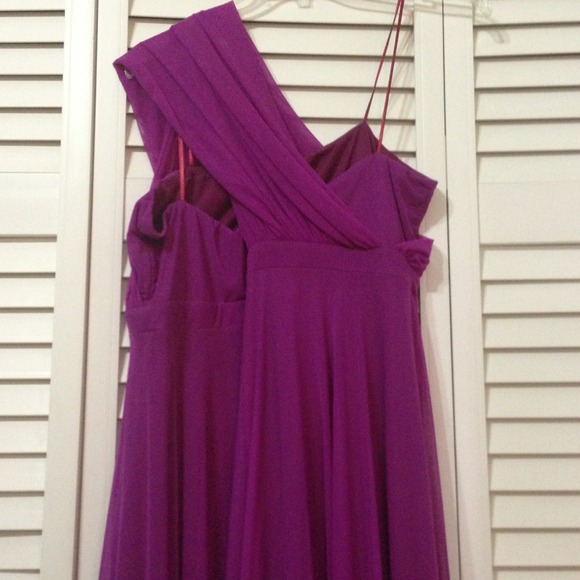 Elegant dress, perfect for a special ocasion! - Picture 4 of 4