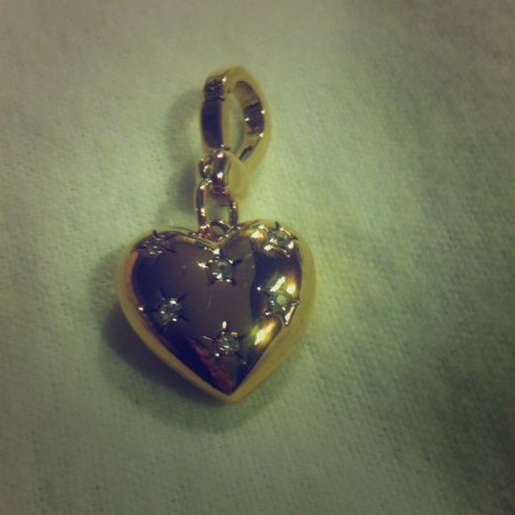 👏SOLD👏Authentic Juicy Couture locker pendant.