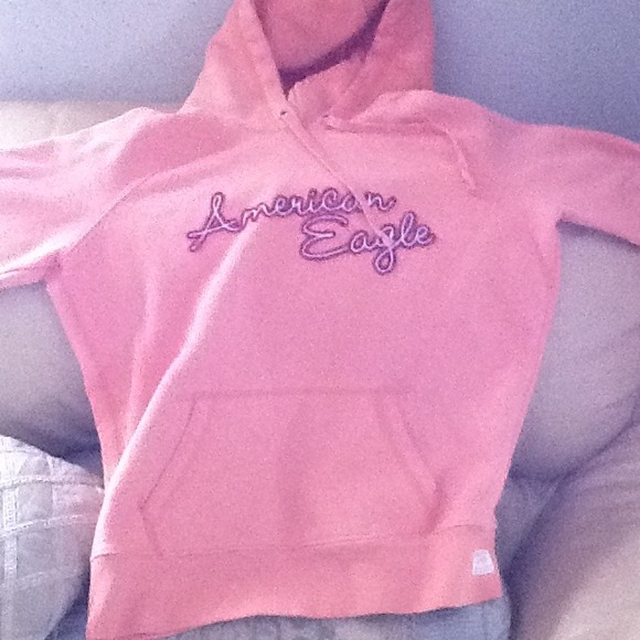 AE coral colored small/med thick sweatshirt, Sold