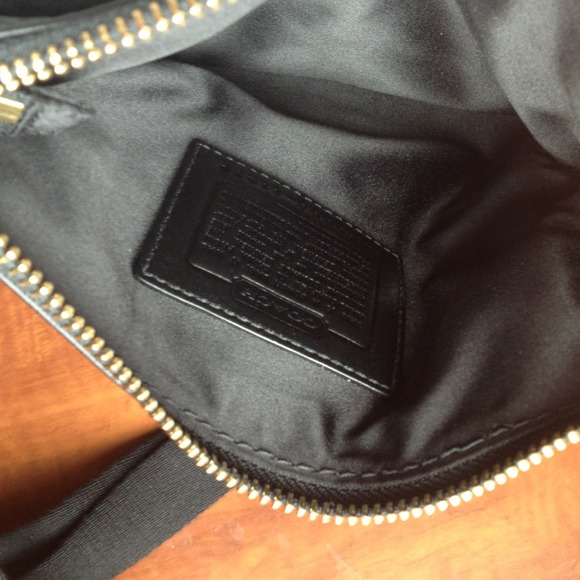 New Coach black leather cross body bag - Picture 3 of 3