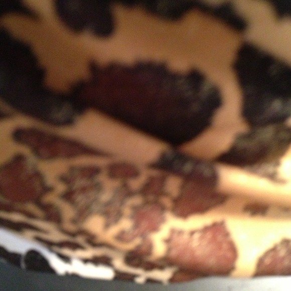 Top - Picture 2 of 3