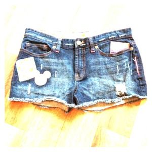 -reserved-Mickey Mouse cutoff shorts