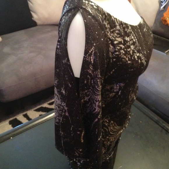 Dress - Picture 2 of 4