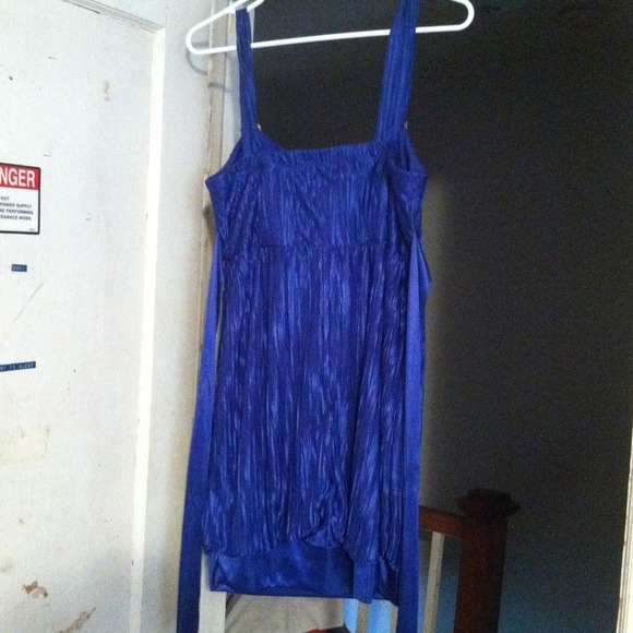 Too small - Picture 4 of 4