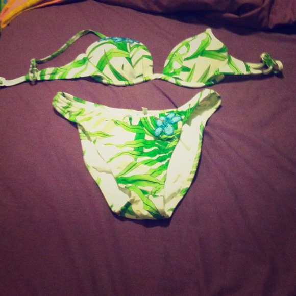 Venus bikini!