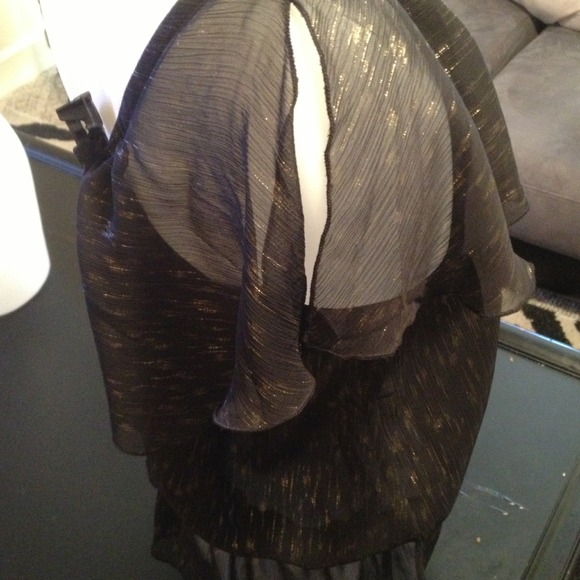 Top - Picture 2 of 4