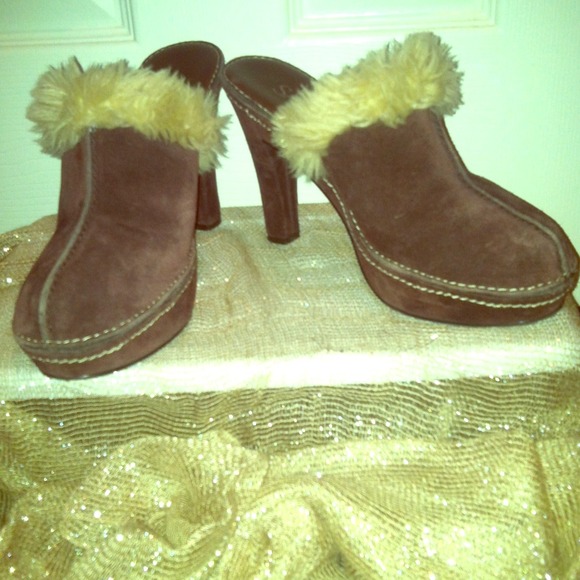 *REDUCED* NBW Brown Suede & fur high heel