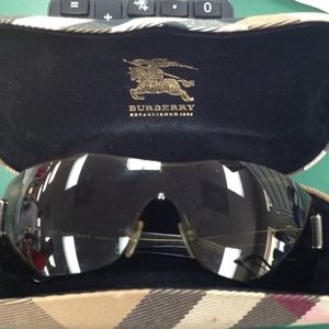 Hold. Burberry sunglasses with case!